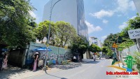 KHUÔN ĐẤT 703,6m² GÓC 2 MẶT TIỀN TRUNG TÂM QUẬN 1, BỀ NGANG MT 14M ,53Bis–53E Hồ Hảo Hớn