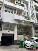 Toà CHDV đường Hoa- Phan Xích Long. bao gồm 12p và  Tầng G KD Coffee Giá 48 tỷ , giảm mạnh từ 70 tỷ